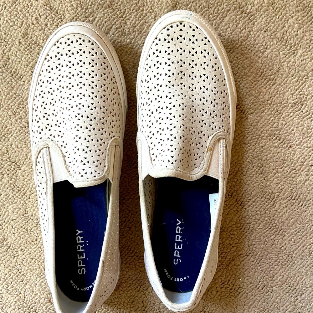 Off white patterned Sperry shoes